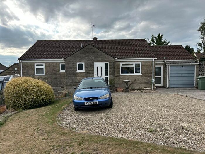 3 Bedroom Detached Bungalow For Sale In Reeves Close, Cheddar, BS27