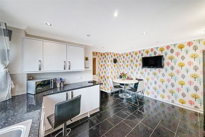 4 Bedroom Terraced House For Sale In Maree Drive, Cumbernauld, Glasgow, North Lanarkshire, G67