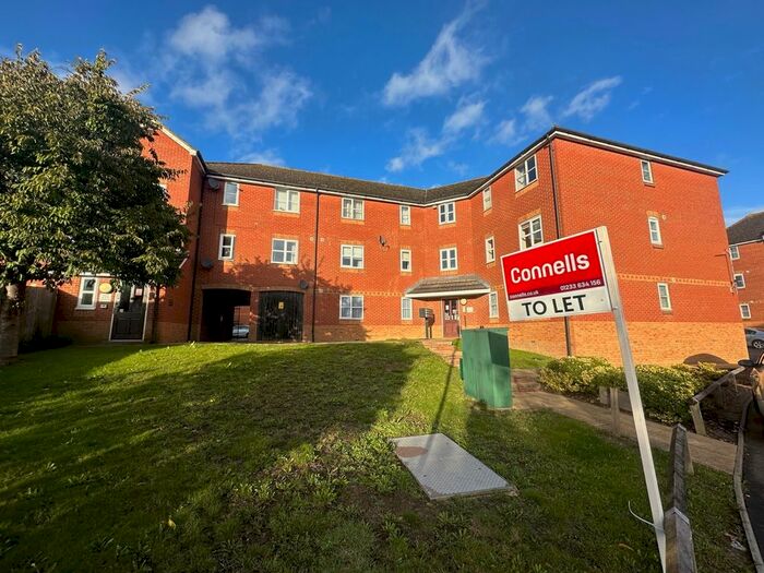 2 Bedroom Flat To Rent In Riverbank Way, Ashford, TN24
