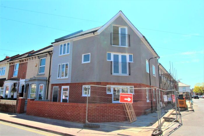 1 Bedroom Flat To Rent In Queens Road, Portsmouth, PO2