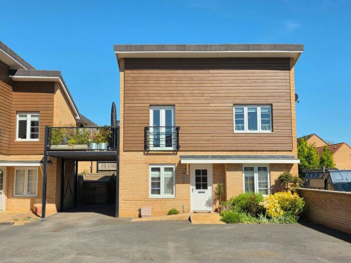 2 Bedroom Detached House For Sale In Holbrook Way, Barleythorpe, LE15