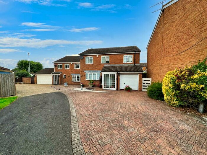 4 Bedroom Detached House To Rent In Ledbury Close, Oadby, Leicester, LE2