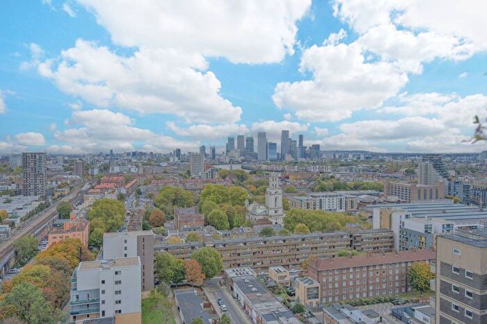 2 Bedroom Flat For Sale In Hindmarsh Close, Shadwell, London, E1