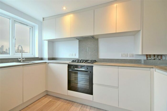 2 Bedroom Flat To Rent In Albion Drive, London, E8