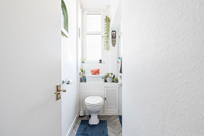 1 Bedroom Flat For Sale In / Easter Road, Edinburgh, EH6