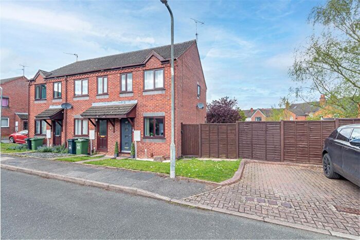 2 Bedroom Property For Sale In Edward Close, Worcester, WR5