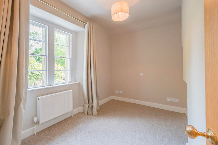 2 Bedroom Detached House To Rent In Bathwick Hill, Bath, BA2