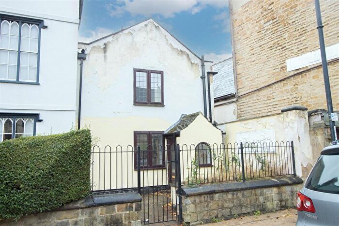2 Bedroom Terraced House For Sale In Church Street, Staveley, Chesterfield, S43