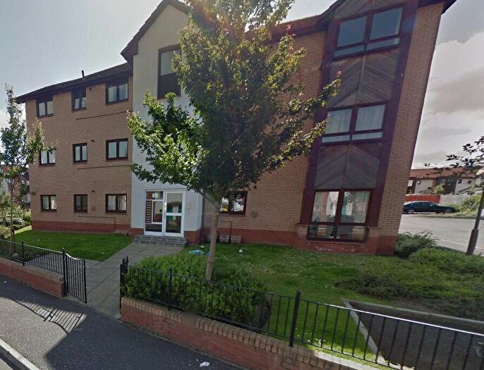 2 Bedroom Flat To Rent In Southhouse Drive, Edinburgh, EH17
