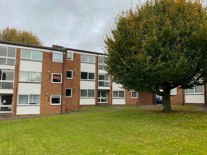 2 Bedroom Flat To Rent In Brendans Close, Hornchurch, RM11