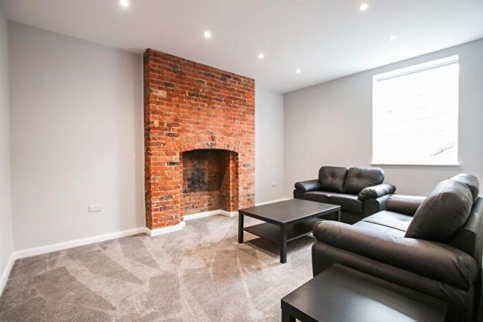 4 Bedroom House To Rent In £pppw - Ridley Place, City Centre, NE1