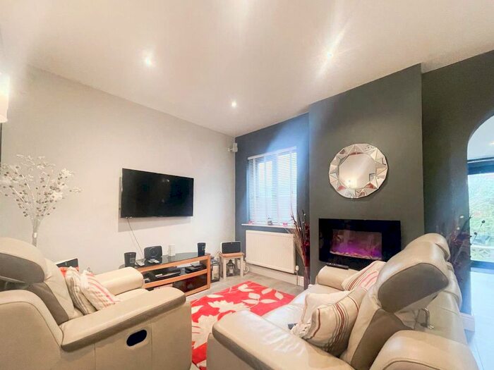 3 Bedroom Property To Rent In High Street, Dymchurch, Romney Marsh, TN29