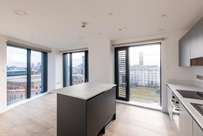 2 Bedroom Flat To Rent In Flat, Pall Mall, Liverpool, Merseyside, L3