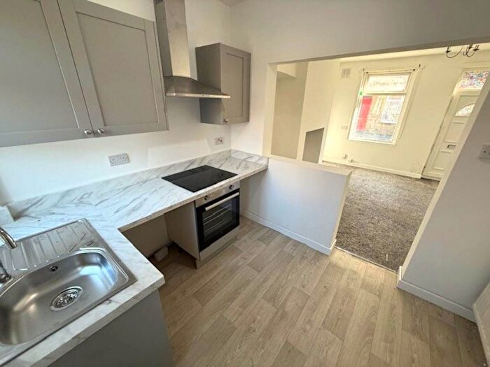 2 Bedroom Terraced House To Rent In Parker Street, Barnsley, S70