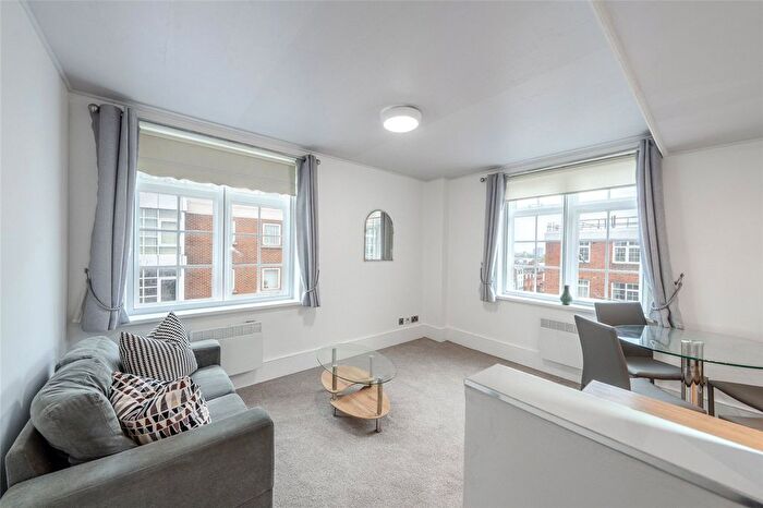 1 Bedroom Flat For Sale In Langford Court, Abbey Road, St John's Wood, London, NW8
