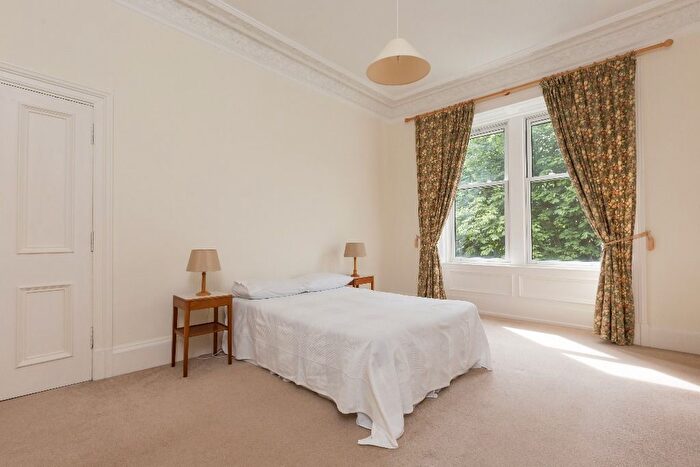 3 Bedroom Flat To Rent In Morningside Gardens, Morningside, Edinburgh, EH10