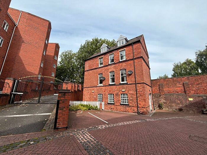 2 Bedroom Town House To Rent In St. Vincent Street, Edgbaston, Birmingham, B16