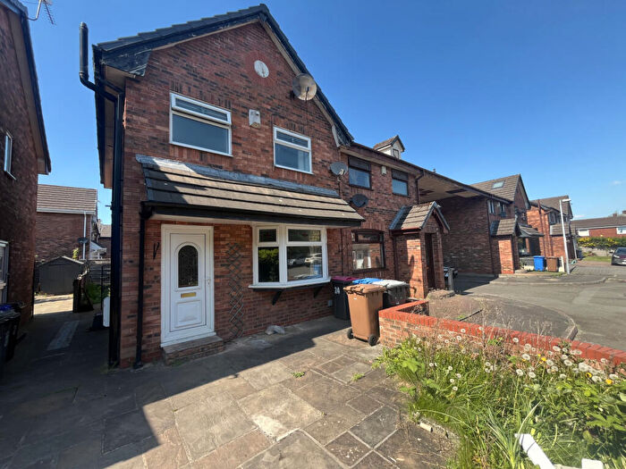3 Bedroom Semi-Detached House For Sale In Old Mill Close, Pendlebury, Swinton, M27