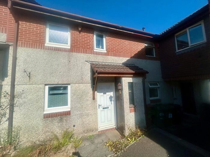 2 Bedroom House To Rent In Smeaton Square, Plymouth, PL3