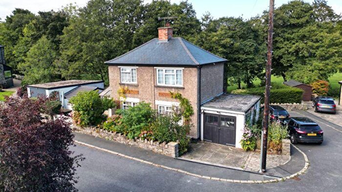 3 Bedroom Detached House For Sale In Riverside Crescent, Holymoorside, Chesterfield, S42