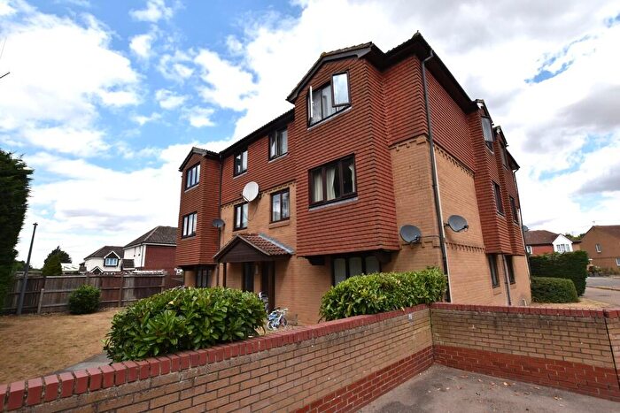 1 Bedroom Flat For Sale In Hunting Gate, Colchester, CO1