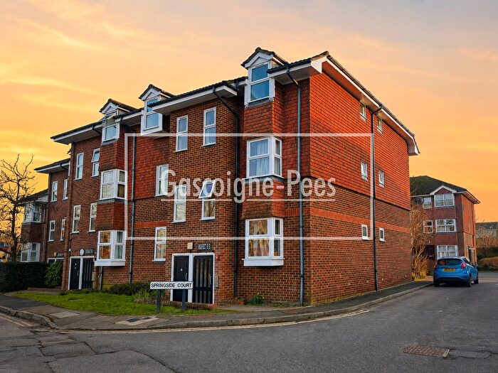 1 Bedroom Flat To Rent In Springside Court, Guildford, GU1