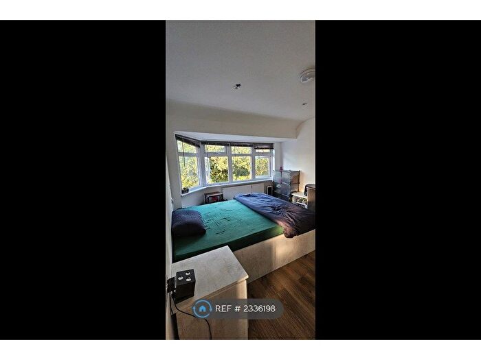 2 Bedroom Flat To Rent In Cains Lane, Feltham, TW14