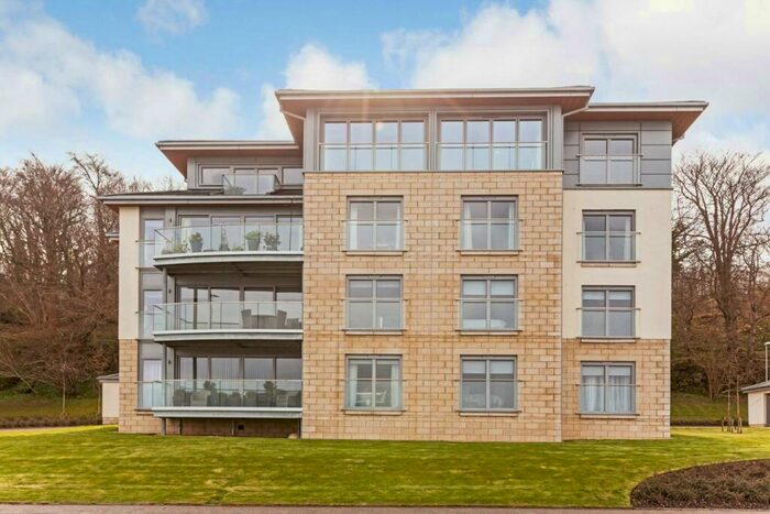 2 Bedroom Penthouse To Rent In (The Gantocks) Cloch Road Gourock, PA19