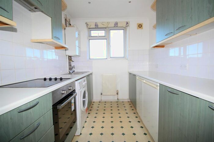 1 Bedroom Flat To Rent In Cadmore Court, Cadmore Lane, Cheshunt EN8