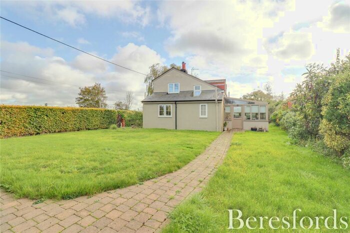 2 Bedroom Detached House For Sale In Dunmow Road, North End, CM6