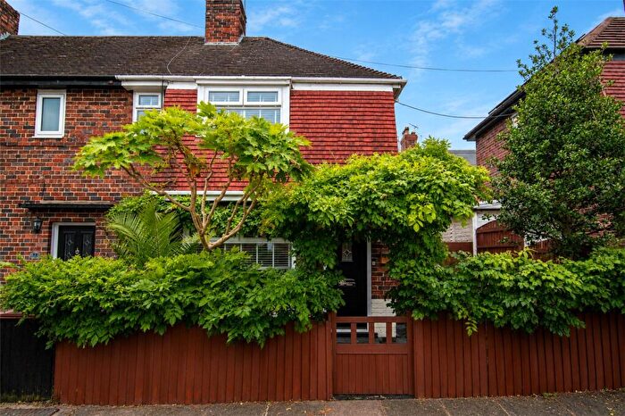 3 Bedroom End Of Terrace House For Sale In St. Pauls Close, Birkenhead, Wirral, CH42