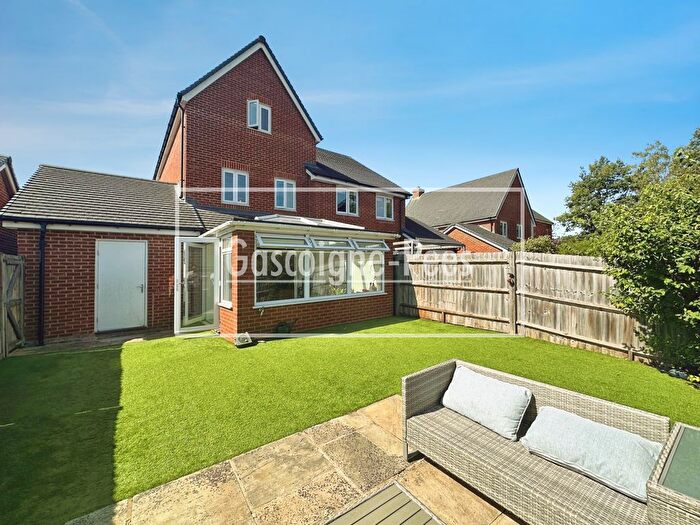 1 Bedroom Property To Rent In Thompson Way, Farnborough, GU14