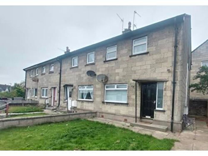 2 Bedroom End Of Terrace House To Rent In Gourdie Place, Dundee, DD2