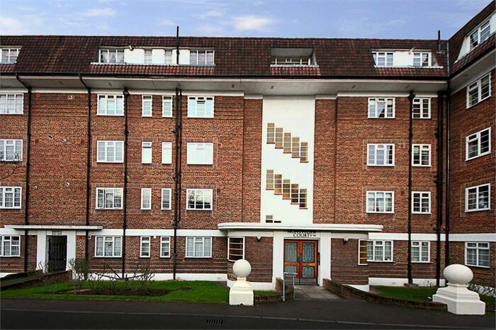 3 Bedroom Flat To Rent In Montpelier Road, London, W5