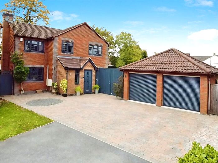 4 Bedroom Detached House For Sale In Westminster Drive, Burbage, Hinckley, Leicestershire, LE10