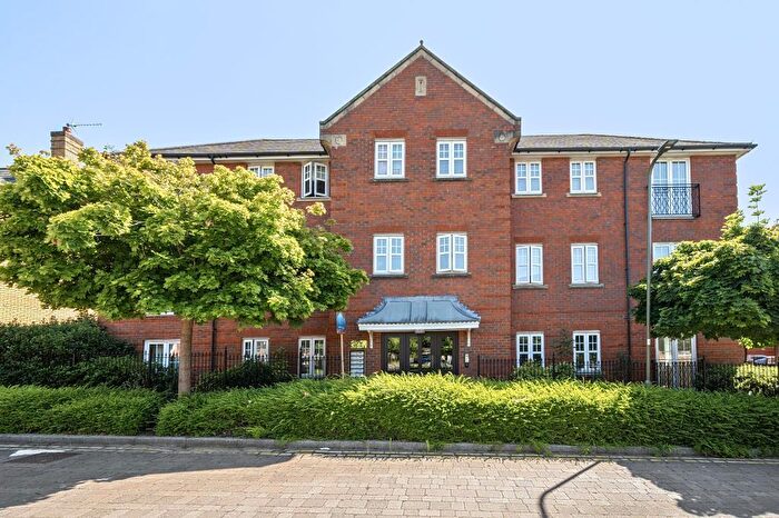 2 Bedroom Flat For Sale In Seaton Square, Mill Hill, NW7