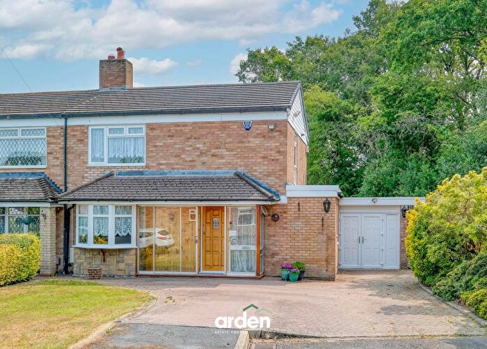 3 Bedroom Semi-Detached House For Sale In Links Drive, Rednal, B45