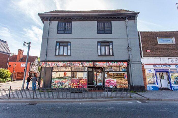 2 Bedroom Flat To Rent In Lower Bridge Street, Canterbury, Kent, CT1