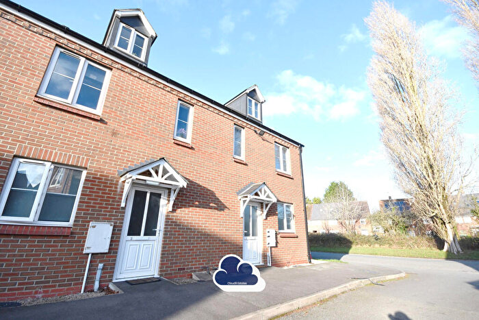 4 Bedroom End Of Terrace House For Sale In Canley, Coventry, CV4