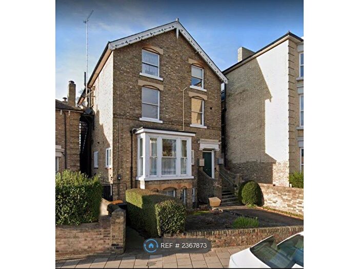 1 Bedroom Flat To Rent In Kimbolton Road, Bedford, MK40