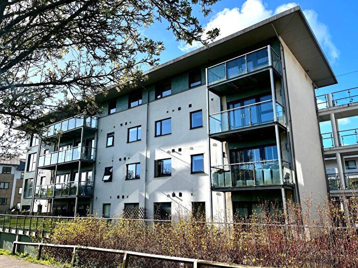 2 Bedroom Flat To Rent In Brentwood, CM14