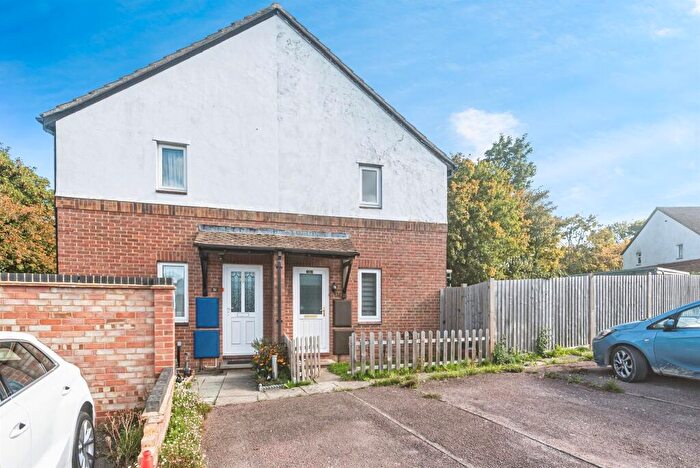 1 Bedroom End Of Terrace House For Sale In Heathfield, Basingstoke, RG22
