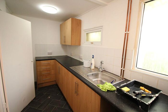 1 Bedroom Bungalow To Rent In Beach Way, Jaywick, Clacton-On-Sea, CO15