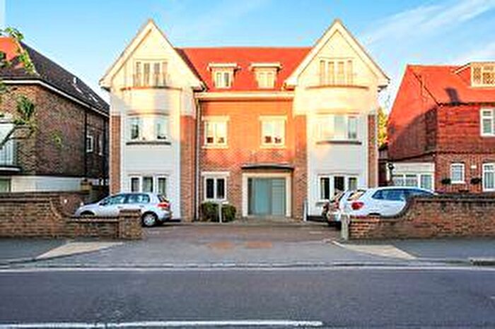 1 Bedroom Flat To Rent In Ladbroke Road, Redhill, RH1