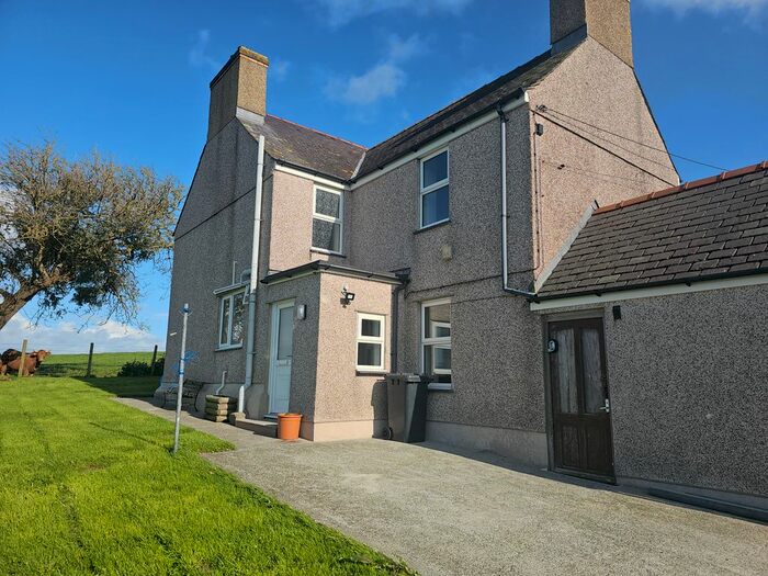 4 Bedroom Detached House To Rent In Rhosgoch, LL66