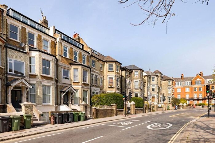 1 Bedroom Apartment For Sale In West End Lane, West Hampstead, NW6