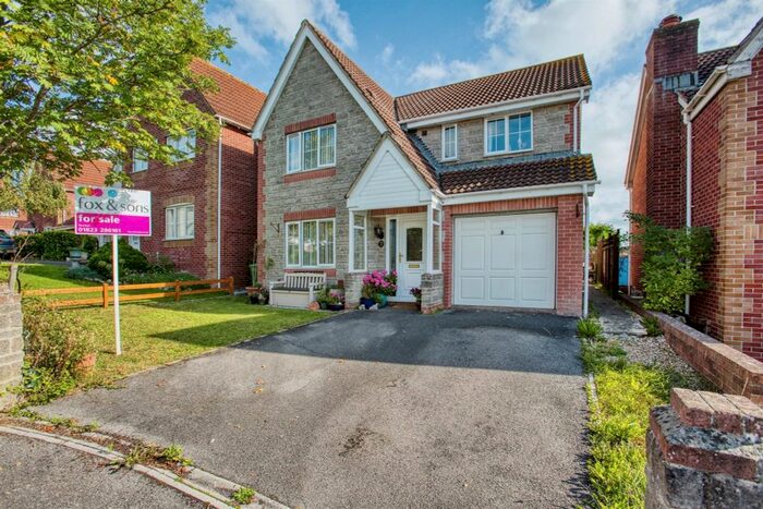4 Bedroom Detached House For Sale In Nursery Close, Combwich, Bridgwater, TA5