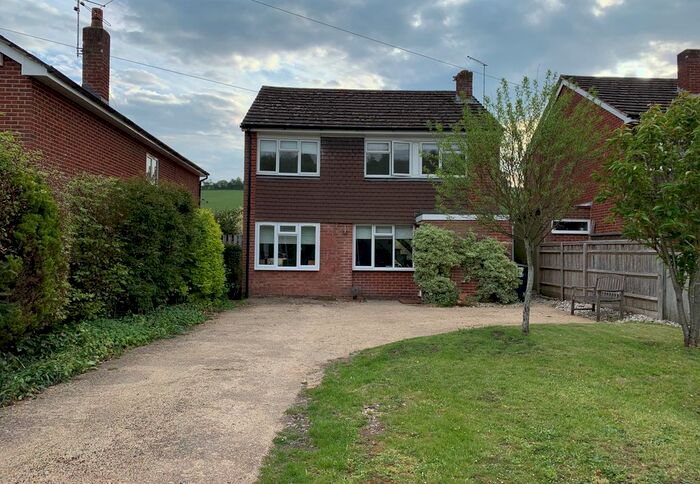 4 Bedroom Detached House To Rent In Middle Assendon, Henley-On-Thames, RG9