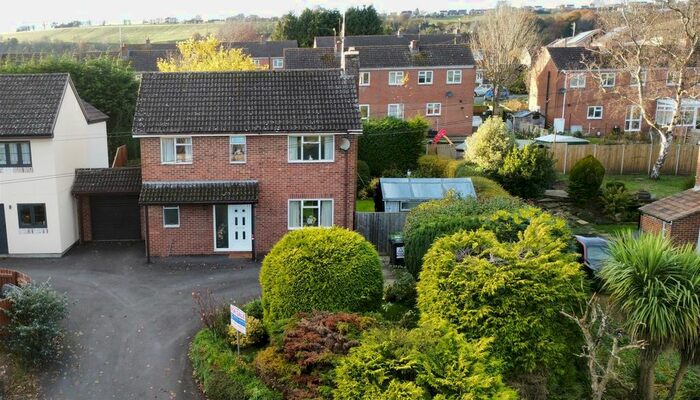 3 Bedroom Link Detached House For Sale In Church Street, Littledean, Cinderford, GL14