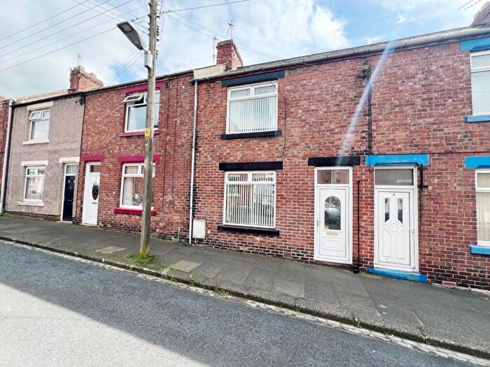 3 Bedroom Terraced House For Sale In Albert Street, Chilton, Ferryhill, DL17
